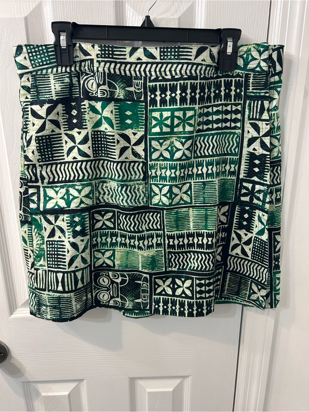 Ripskirt Emerald Tapa Wrap Skirt. Size Large Length 2.